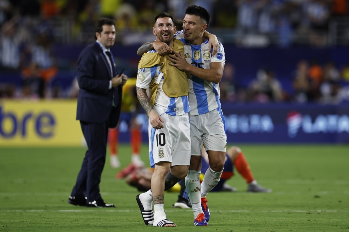 Mistrzowie świata znowu triumfują. Reprezentacja Argentyny po raz drugi z rzędu wygrała turniej Copa America. W finale rozegranym w Miami Gardens pokonała Kolumbię 1:0 po dogrywce. W drugiej połowie kontuzji doznał Lionel Messi, a mecz rozpoczął się z 80-minutownym opóźnieniem.