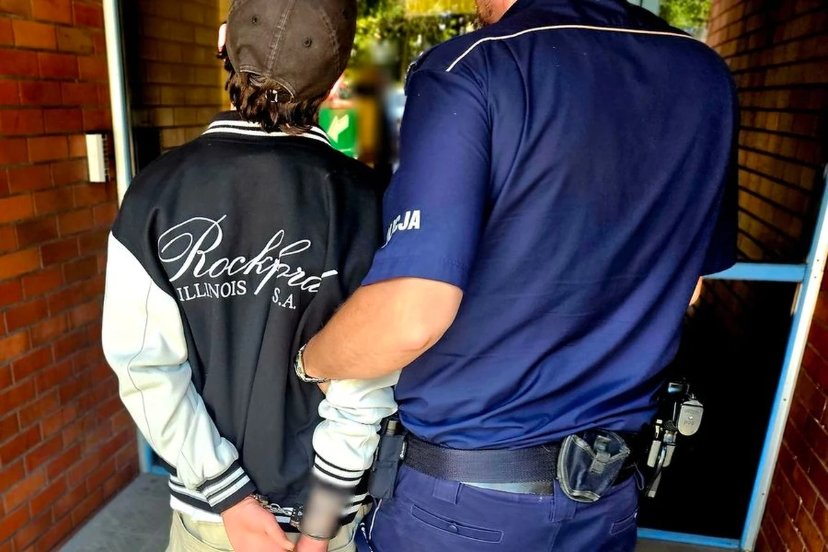 Policjanci z Sopotu zatrzymali dwóch Gruzinów: ojca i syna, którzy próbowali sprzedać w lombardzie klocki lego. Wcześniej ukradli je ze sklepu.    

