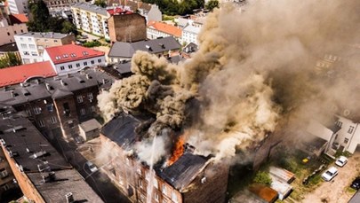 Pożar kamienicy w centrum Włocławka. Mieszkańcy ewakuowali się sami