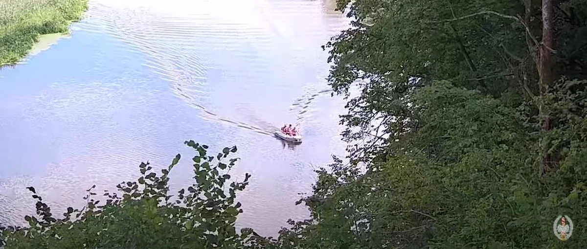 Trzech turystów, wbrew obowiązującym przepisom, pontonem przekroczyło polsko-rosyjską granicę na Łynie. Dorośli zostali ukarani mandatami - poinformowała Straż Graniczna.
​
