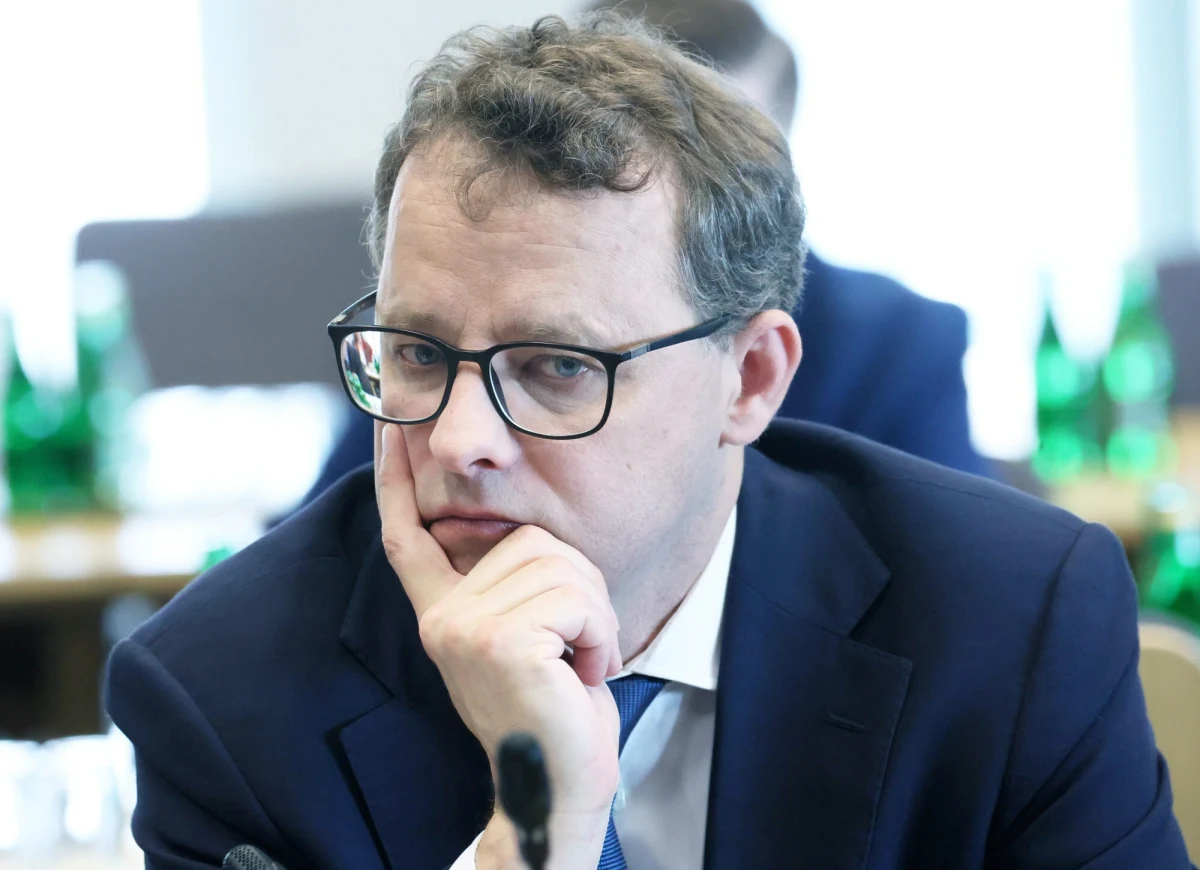 Pełnomocnik aresztowanego posła Suwerennej Polski twierdzi, że w momencie aresztowania Marcin Romanowski był objęty immunitetem. Nie chodzi o immunitet poselski uchylony przez Sejm, ale inny "wynikający z członkostwa w delegacji do Zgromadzenia Parlamentarnego Rady Europy". Odpowiedziała mu Prokuratura Krajowa: "Immunitet PACE nie wyłączał możliwości zatrzymania i przedstawienia zarzutów posłowi Marcinowi Romanowskiemu".