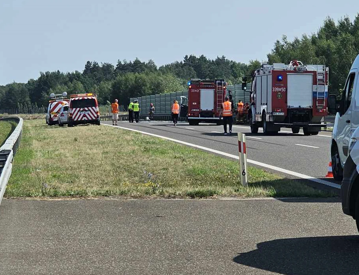 Dwie osoby zostały ranne w wyniku wypadku na obwodnicy Radomia, na wysokości Dąbrówki Podłężnej. Informację o tym zdarzeniu dostaliśmy na Gorącą Linię RMF FM. Jak informuje GDDKiA, nie ma już utrudnień w ruchu. 