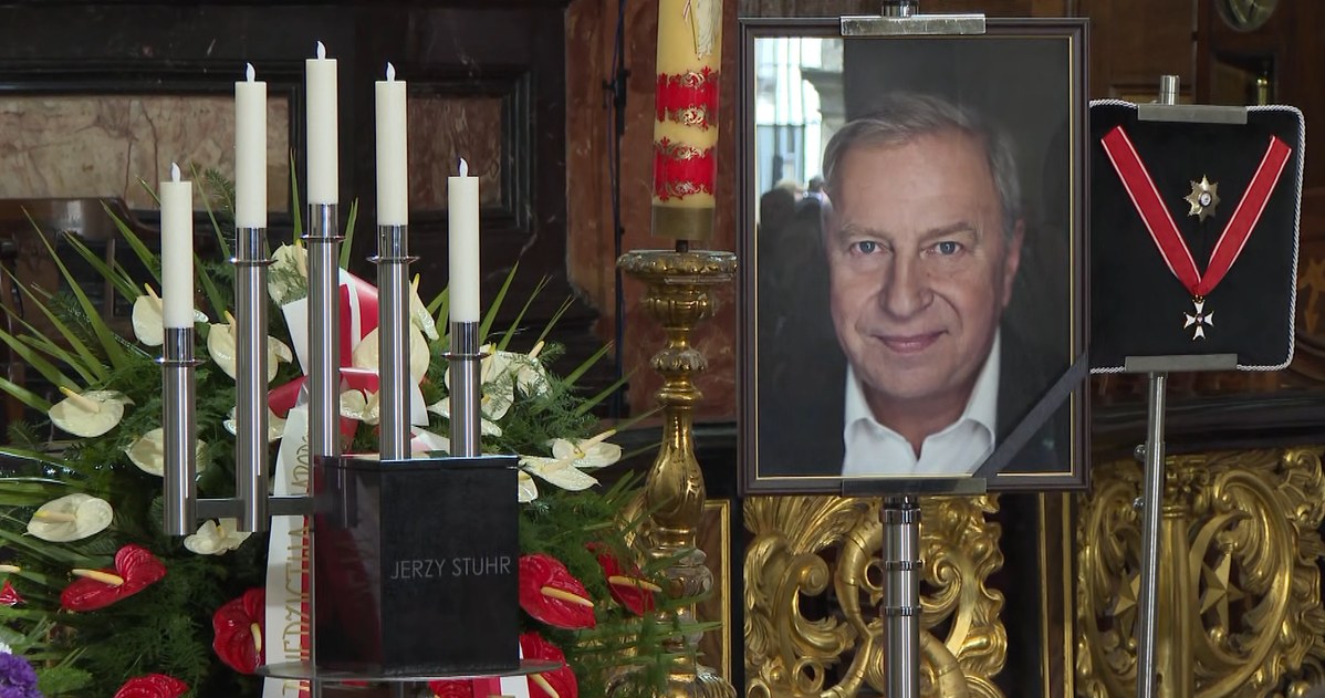 Pogrzeb Jerzego Stuhra. Rozpoczęły się uroczystości
