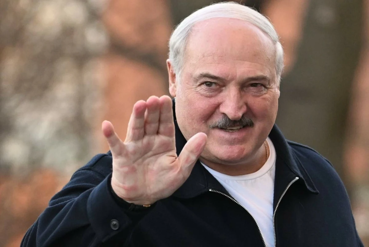 Białoruś otwiera się na Europę, wprowadzając ruch bezwizowy dla obywateli kolejnych 35 krajów europejskich. Mińsk przekonuje, że krok ten - poparty przez Aleksandra Łukaszenkę - ma być "demonstracją otwartości i umiłowania pokoju".