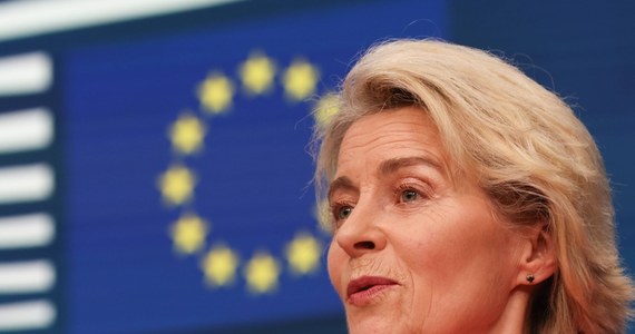 Na dzień przed głosowaniem w Parlamencie Europejskim nad reelekcją urzędującej szefowej Komisji Europejskiej Ursuli von der Leyen unijny trybunał wydał niekorzystny dla niej wyrok. Sąd UE zarzuca przewodniczącej, że nie zapewniła wystarczającej przejrzystości przy zawieraniu umów na zakup szczepionek przeciwko COVID-19 - informuje korespondentka RMF FM Katarzyna Szymańska-Borginon.