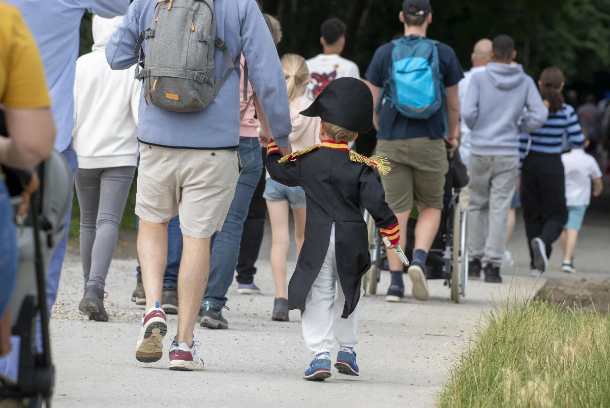 W 2027 roku w wyborach prezydenckich we Francji duże szanse na zwycięstwo miałby... Napoleon. Tak wynika z dość zaskakującego sondażu ośrodka Odoxa i wydawnictwa Editions JC Lattes.