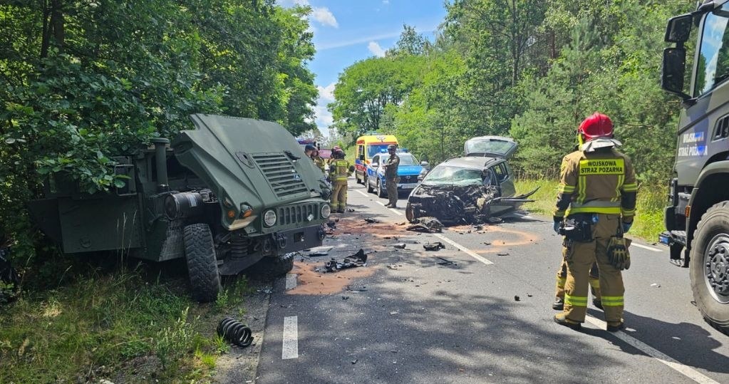 Zderzyli się z passatem. Pojazd USA Army rozbity, na miejscu LPR