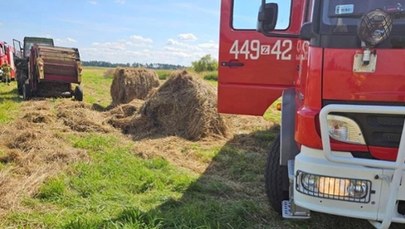 Tragedia podczas sianokosów. 61-latek wciągnięty w prasę do siana