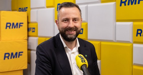 To nie jest tylko medialny atak, nasze biura są oblewane farbami, hejt się leje - mówił w Porannej rozmowie w RMF FM prezes PSL, wicepremier i szef MON Władysław Kosiniak-Kamysz w związku z odrzuceniem przez Sejm projektu ustawy o depenalizacji aborcji. Jak podkreślił, demonstracje organizują osoby związane z lewicą, a posłowie, także z KO, wyrażają z tego satysfakcję.