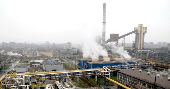 Bateria koksownicza w krakowskim oddziale ArcelorMittal Poland zostanie wyłączona - poinformował Wojciech Koszuta, dyrektor generalny koncernu. Jak zapewnia firma, zatrudnieni dostaną propozycję pracy na innych stanowiskach lub w innych zakładach. 