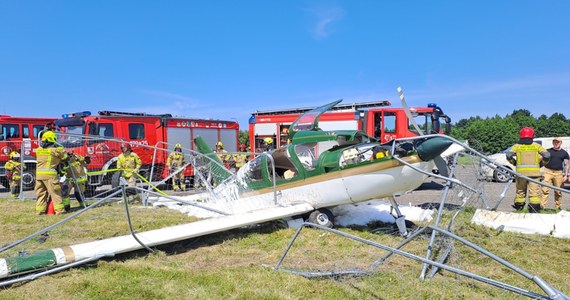 Do wypadku awionetki doszło na lotnisku w Kołobrzegu-Bagiczu w Zachodniopomorskiem. Przy próbie startu maszyna wjechała w ogrodzenie. Na pokładzie były trzy osoby. Nikomu nic się nie stało.