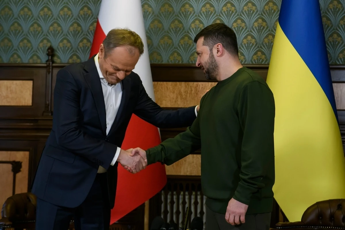 Wołodymyr Zełenski w lakonicznym komunikacie poinformował, że Polska podjęła decyzję, która przyspieszy dostawy samolotów F-16 na Ukrainę.