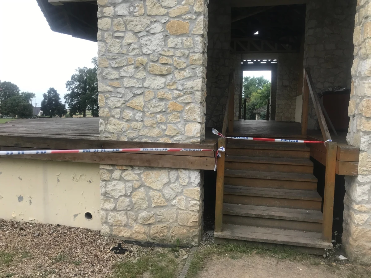 "Przypuszczam, że jeżeli to on (Jacek Jaworek - przyp. red.), to daleko nie był" - powiedział w rozmowie z reporterem RMF FM o odnalezionym w piątek w Dąbrowie Zielonej (woj. śląskie) ciele mężczyzny mieszkaniec tej miejscowości. Od zbrodni w pobliskich Borowcach w lipcu minęły 3 lata.