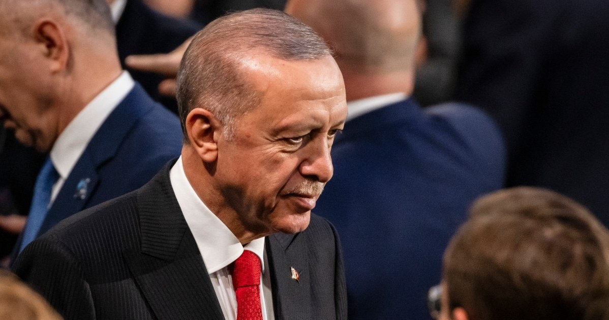  Erdogan straszy unijny kraj. Mówi o budowie baz wojskowych