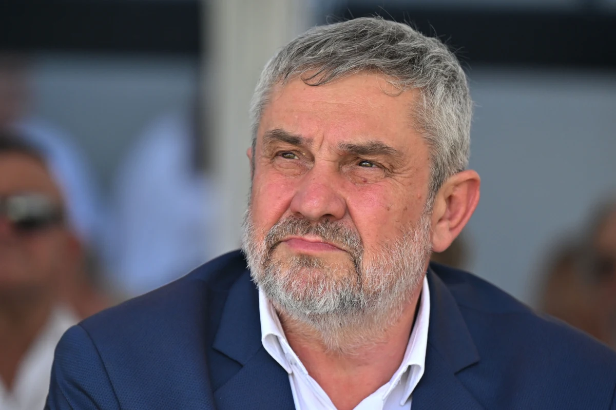 Jan Krzysztof Ardanowski złożył rezygnację z członkostwa w partii, wystąpił również z klubu parlamentarnego. Polityk zapowiada budowę nowej siły politycznej na prawicy. "Musimy myśleć o tym, jak zintegrować prawicę i kto będzie integratorem. PiS tym integratorem już nie będzie. Wiele środowisk nie upatruje już w PiS tej struktury, która mogłaby wokół siebie zorganizować bardzo szeroko rozumianą prawicę" - mówi.