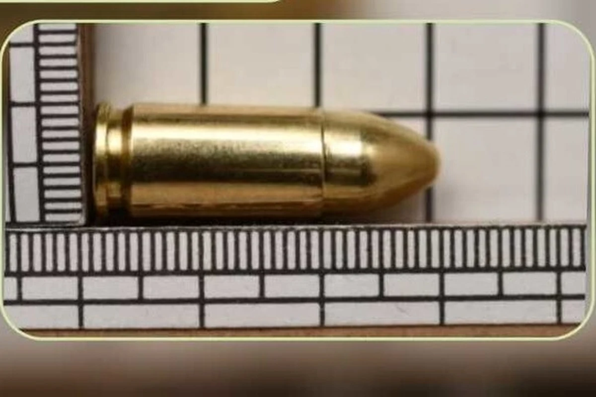 Dwa naboje do pistoletu parabellum miał w bagażu 23-latek z Czech, który z lotniska w Krakowie-Balicach chciał polecieć do Oslo. Na pokład samolotu nie wsiadł.   