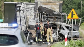 Śmiertelny wypadek pod Górą Kalwarią. Pojazdy stanęły w płomieniach