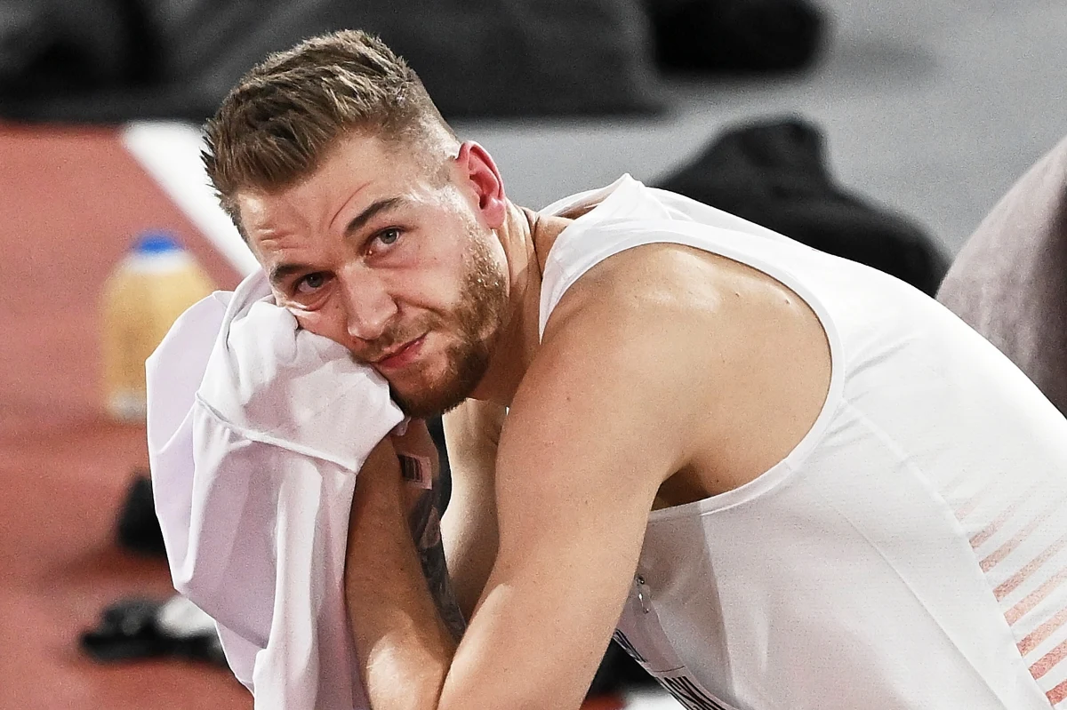 Zawieszony przez organizację Athletics Integrity Unit z powodu wykrycia niedozwolonej substancji w organizmie skoczek wzwyż nie poczuwa się do odpowiedzialności. "AIU wprowadziła mnie w błąd" - powiedział sportowiec, który miał startować w igrzyskach w Paryżu.