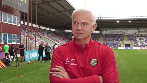 Rozmowa z trenerem Jackiem Magierą w przededniu meczu Riga FC - Śląsk Wrocław w eliminacjach Ligi Konferencji. 