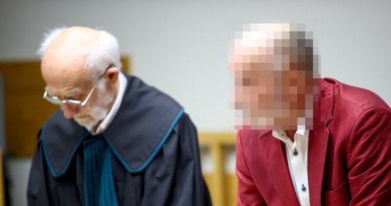 Były krakowski urzędnik Jan T. został nieprawomocnie skazany na 5,5 roku więzienia za m.in. przyjęcie łapówki o wartości ponad 550 tys. zł od firmy budowalnej biorącej udział w zamówieniach publicznych. Proces w tej sprawie toczył się przed Sądem Okręgowym w Krakowie od prawie 15 lat.