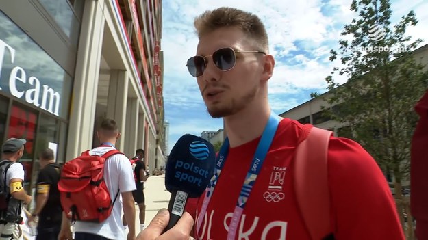 Spora część polskich sportowców przyleciała już do Paryża, gdzie w piątek (26 lipca) oficjalnie rozpoczną się igrzyska olimpijskie. - Warunki są w porządku. Biorąc pod uwagę, że jest to wioska olimpijska, to dokładnie czegoś takiego się spodziewaliśmy - powiedział Jakub Kochanowski, środkowy siatkarskiej reprezentacji Polski.

