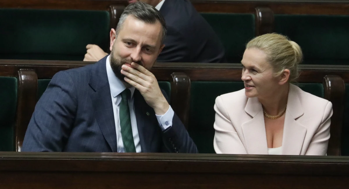 Ma powstać ustawowa lista bohaterów do poznania, lektur do przeczytania i wycieczek do odbycia. W Święto Wojska Polskiego, czyli 15 sierpnia, wicepremier, Minister Obrony Narodowej Władysław Kosiniak-Kamysz ma zaprezentować założenia ustawy o wychowaniu patriotycznym - ustalili dziennikarze RMF FM. Z projektem jest jednak jeden zasadniczy problem - nie został on skonsultowany z Ministerstwem Edukacji Narodowej.