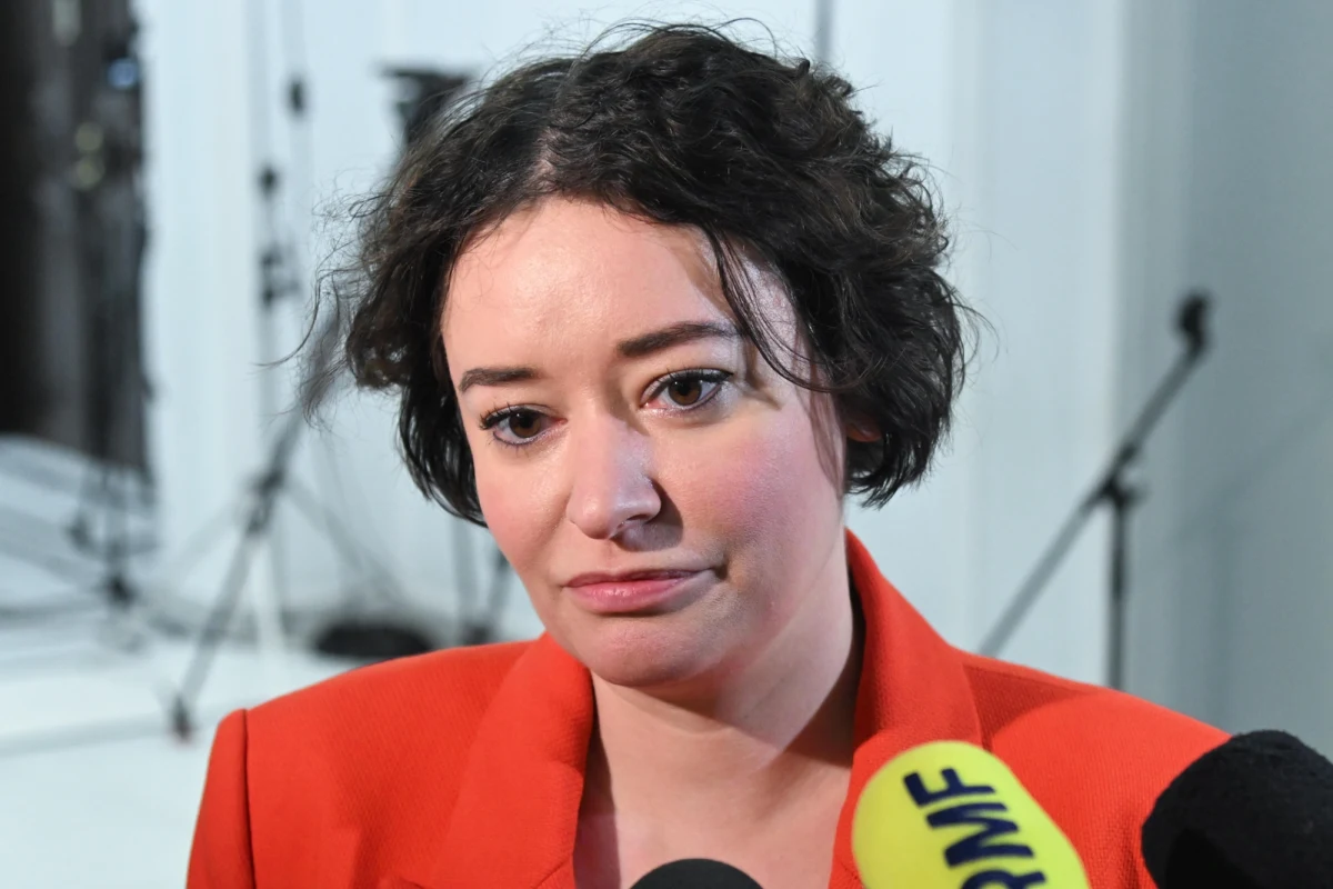 Do Sejmu wpłynął w piątek projekt nowelizacji Kodeksu karnego, który zakłada częściową dekryminalizację przerywania ciąży za zgodą kobiety oraz dekryminalizację pomocy w samodzielnej aborcji. Pod projektem podpisali się posłowie Lewicy, KO, Polski2050-TD i posłanka PSL-TD.