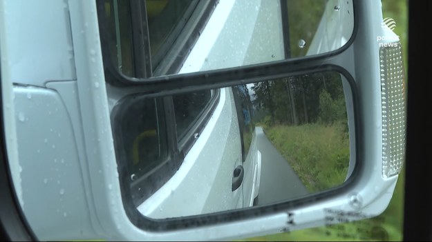 Elektryczny bus wjeżdża na szlaki w Tatrach. To już druga faza testów, które pozwolą odciążyć zwierzęta z pracy na górskich trasach. Jeśli wszystko przebiegnie pomyślnie - w malowniczych okolicznościach -  to transport elektryczny, a nie konie umilą nam wyprawę w góry.Materiał dla "Wydarzeń" przygotowała Anna Wietrzyk.