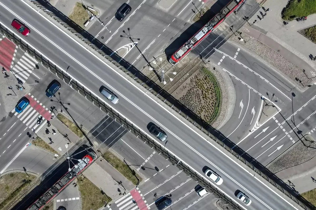 W nocy ruszyła modernizacja przejazdu przez torowisko na skrzyżowaniu al. Grunwaldzkiej i al. Żołnierzy Wyklętych. Konieczne jest wstrzymanie ruchu tramwajowego. 