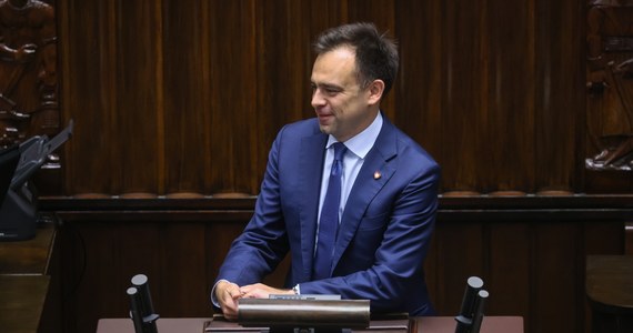 ​Od 1 stycznia zlikwidowana ma zostać składka zdrowotna dla przedsiębiorców od sprzedaży aktywów trwałych - zapowiedział w piątek w Sejmie minister finansów Andrzej Domański.