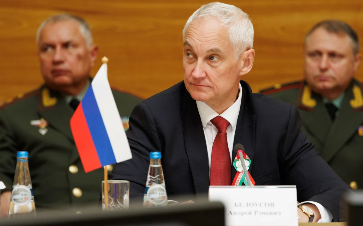 Szef rosyjskiego resortu obrony Andriej Biełousow miał zadzwonić do swojego amerykańskiego odpowiednika Lloyda Austina i poskarżyć się na "tajną operację" przygotowywaną przez Ukraińców. Rosjanie byli przekonani, że Kijów szykuje akcję pod nadzorem Stanów Zjednoczonych, jednak w Pentagonie nie ukrywano zaskoczenia. Wkrótce potem z Waszyngtonu do Ukrainy popłynął jasny komunikat: wstrzymać działania.