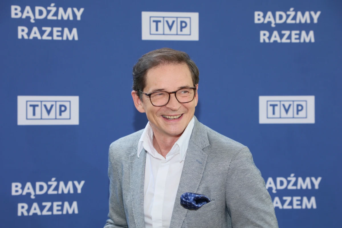 "Świat bez nieba, narodów, religii i to jest wizja tego pokoju, który wszystkich ma ogarnąć. To jest wizja komunizmu, niestety" - powiedział w TVP Przemysław Babiarz, komentując otwarcie igrzysk olimpijskich w Paryżu. I "niestety" w najbliższym czasie prezenter na antenie państwowej telewizji więcej komentarzy nie udzieli. TVP poinformowała o zawieszeniu Babiarza w obowiązkach służbowych. 