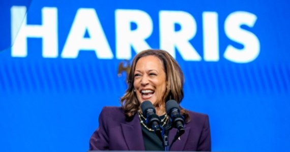 Kamala Harris, prawdopodobna kandydatka demokratów w listopadowych wyborach prezydenckich w USA, rozważa tylko trzy kandydatury na stanowisko wiceprezydenta. Są to senator z Arizony Mark Kelly, gubernator stanu Pensylwania Josh Shapiro i gubernator Minnesoty Tim Walz - ujawniła agencja Bloomberga. "To biali mężczyźni o centrowych poglądach" - zauważają dziennikarze. 