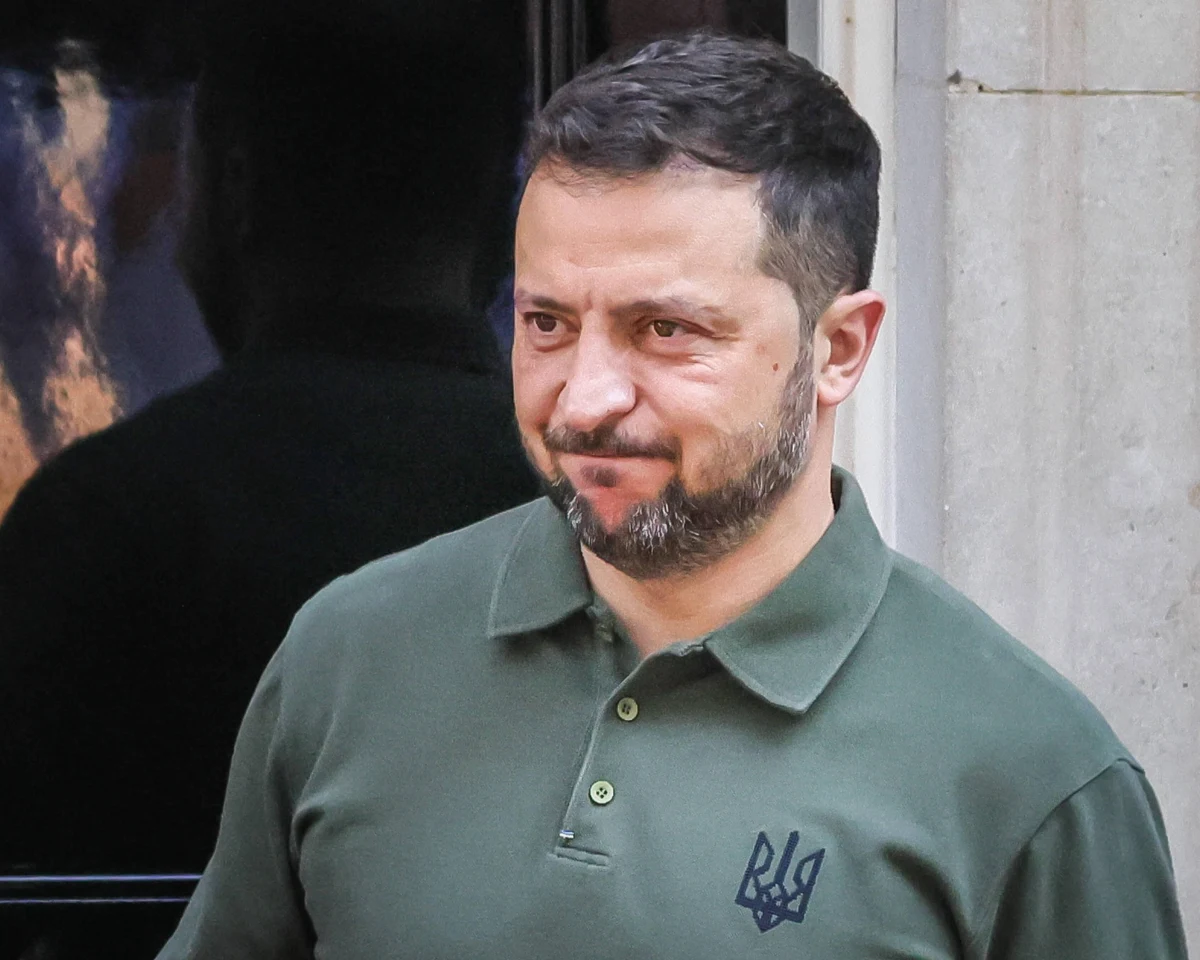 "Do listopada opracujemy plan pokojowy, poprzedzony serią rozmów z różnymi krajami na temat integralności terytorialnej naszego państwa" - ujawnił prezydent Ukrainy Wołodymyr Zełenski w ekskluzywnym wywiadzie, wyemitowanym przez japońską telewizję NHK.