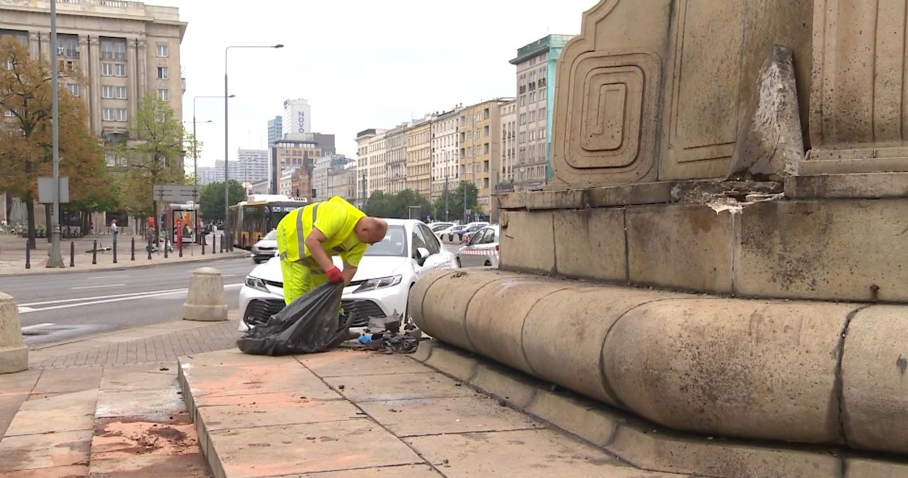  Pijany policjant wjechał w zabytkowy kandelabr