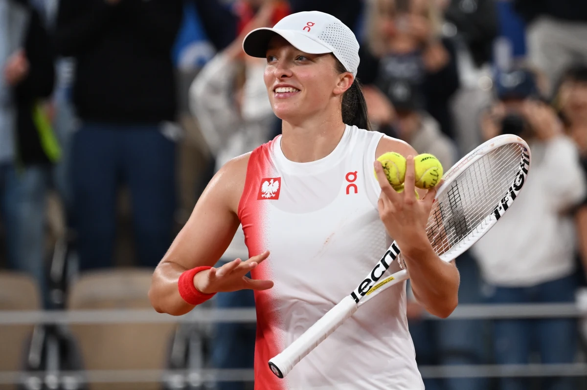 Mecze Igi Świątek z Francuzką Diane Parry oraz Magdy Linette z Włoszką Jasmine Paolini w drugiej rundzie turnieju tenisowego - to najciekawsze wydarzenia z udziałem Polaków w poniedziałek na arenach igrzysk olimpijskich w Paryżu.