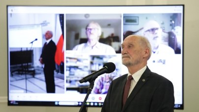 Katastrofa smoleńska: Macierewicz przedstawia nowe materiały