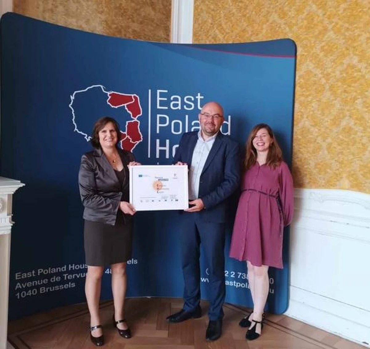 Rzeszów chce zdobyć tytuł Europejskiej Stolicy Wolontariatu 2026. Przedstawiciele miasta odebrali w Brukseli certyfikat potwierdzający tę kandydaturę.