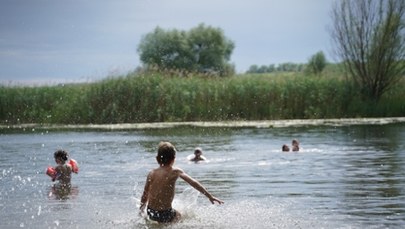 Sanepid podał przyczynę zatrucia 29 osób nad jeziorem w Lubelskiem