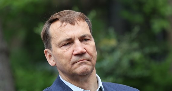 Minister spraw zagranicznych Radosław Sikorski przekazał w poniedziałek Sekretarz Generalnej Zgromadzenia Parlamentarnego Rady Europy listę trojga kandydatów na urząd Sędziego Europejskiego Trybunału Praw Człowieka.