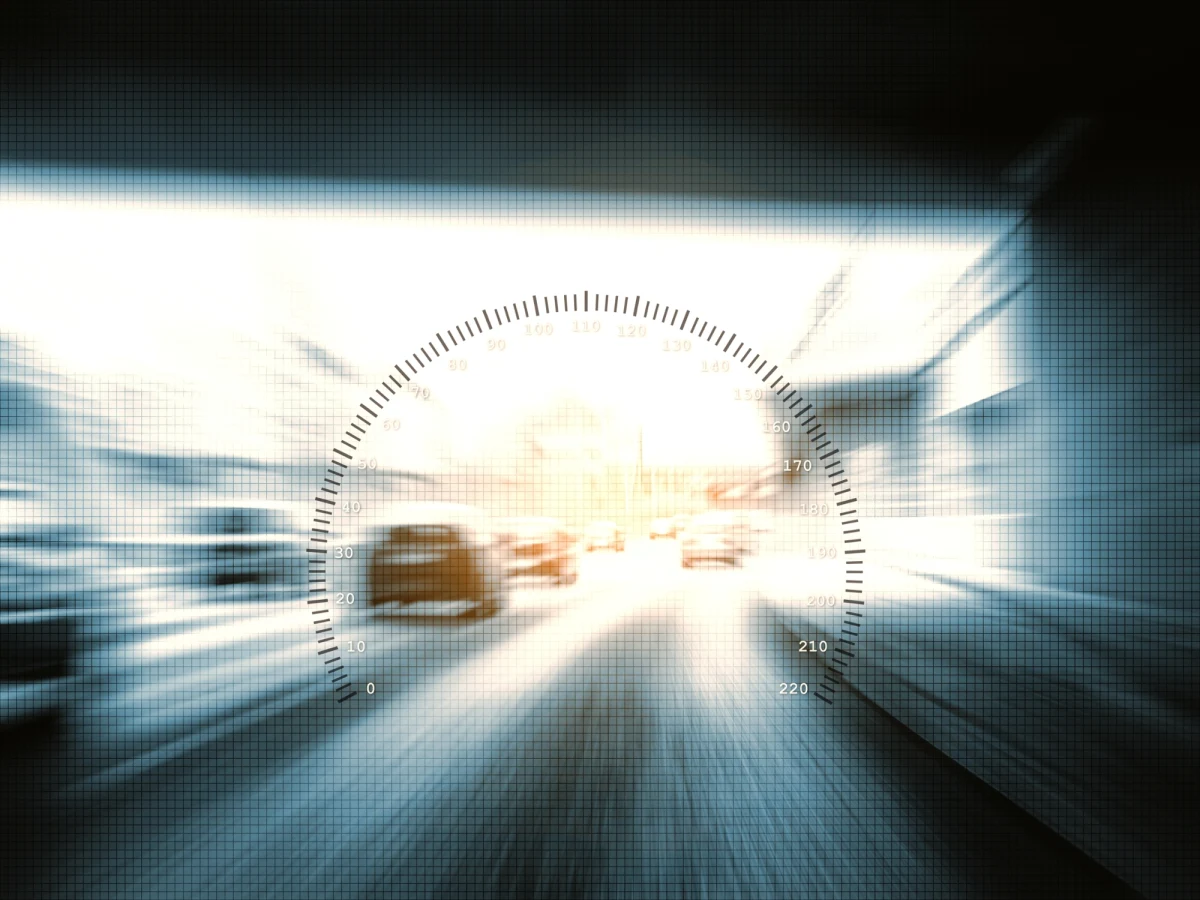 19-latek z powiatu kłodzkiego jechał bmw z prędkością 181 km/h. Po zatrzymaniu przez policję okazało się, że nie po raz pierwszy złamał przepisy. Miał już na koncie kilkanaście punktów karnych, po dopisaniu kolejnych, stracił prawo jazdy.     


