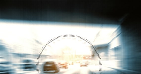 19-latek z powiatu kłodzkiego jechał bmw z prędkością 181 km/h. Po zatrzymaniu przez policję okazało się, że nie po raz pierwszy złamał przepisy. Miał już na koncie kilkanaście punktów karnych, po dopisaniu kolejnych, stracił prawo jazdy.     


