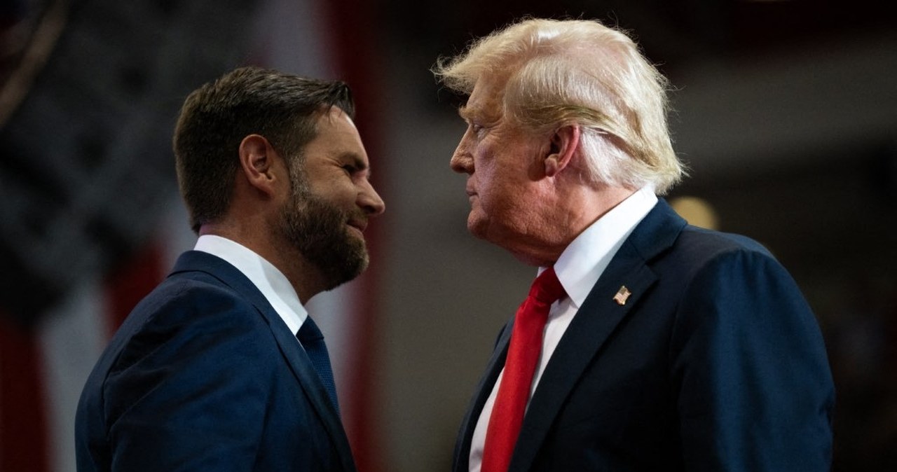 Trump chwali go częściej niż wiceprezydenta. Vance zszedł na dalszy plan