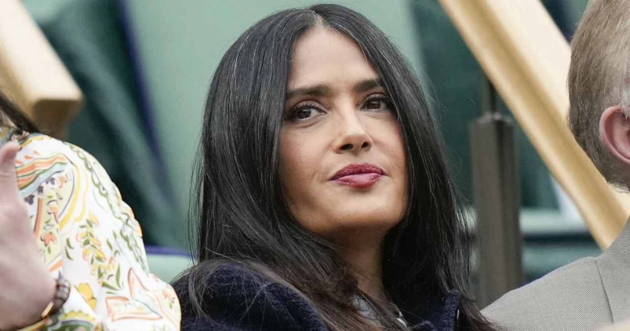  Salma Hayek lansuje gorący, fryzjerki trend. Tennis mom stała się hitem