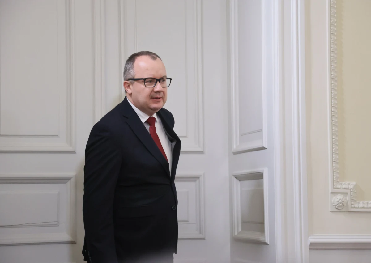 Dbałość o przestrzeganie określonych reguł przez całe środowisko sędziowskie - tak właśnie minister sprawiedliwości Adam Bodnar określił we wtorek zadanie nowo powołanych sędziów Sądów Dyscyplinarnych. "Wierzę, że przywrócicie normalność, która powinna cechować wymiar sprawiedliwości w każdym państwie" - powiedział podczas uroczystości powołania sędziów.