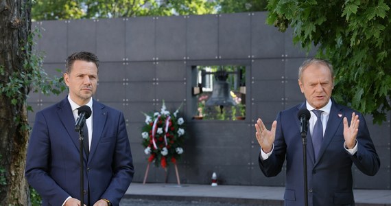 Premier Donald Tusk poinformował, że podjął decyzję o przekazaniu 100 mln zł na rozbudowę Muzeum Powstania Warszawskiego. "Program, który ambitnie zaczęliście, a na który brakowało pieniędzy, musi się jak najszybciej zrealizować" - powiedział szef rządu.