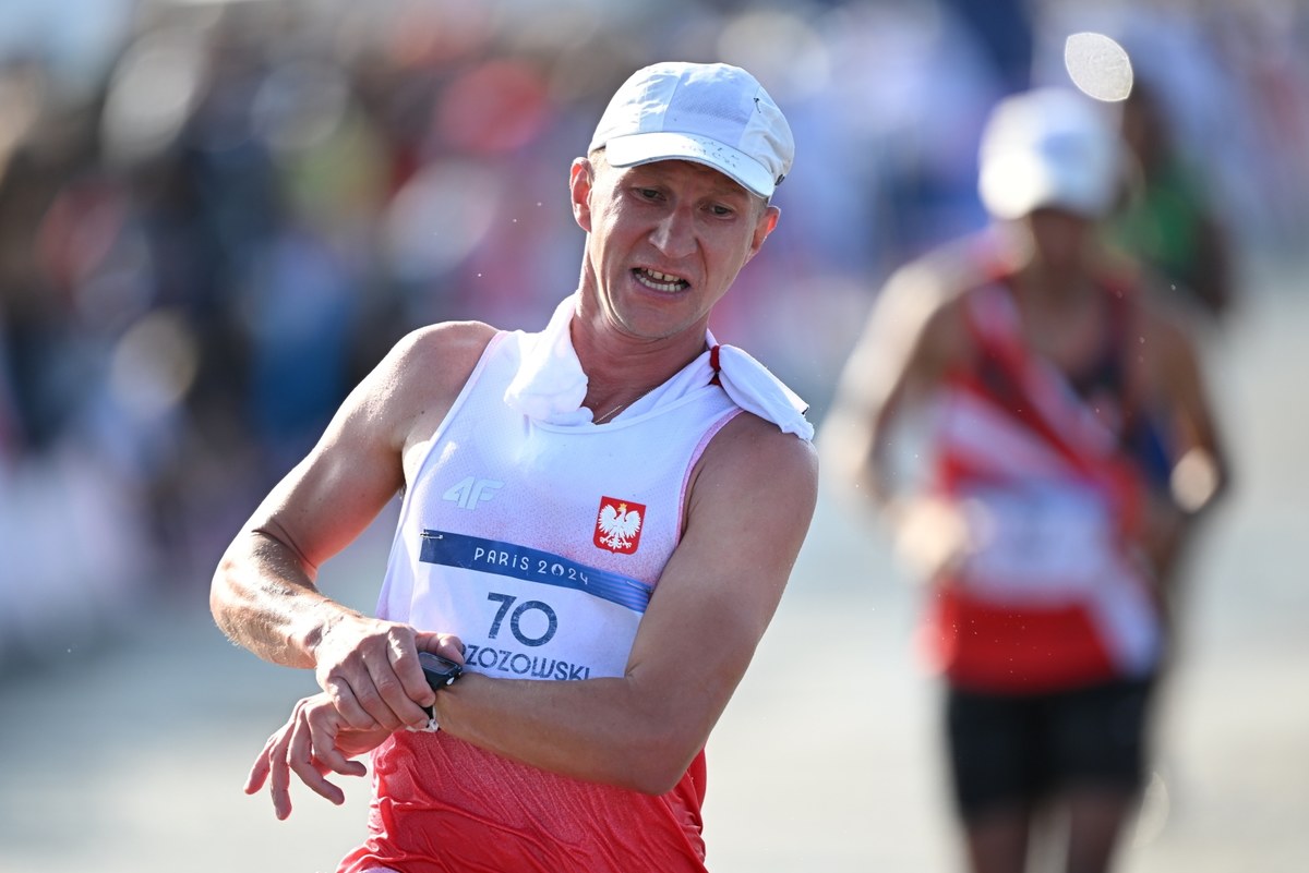 Ekwadorczyk Brian Daniel Pintado wygrał chód na 20 km, pierwszą lekkoatletyczną konkurencję igrzysk w Paryżu. Srebrny medal zdobył Brazylijczyk Caio Bonfim, a brązowy Hiszpan Alvaro Martin. Artur Brzozowski zajął 27. miejsce, a Maher Ben Hlima - 29. W rywalizacji kobiet Katarzyna Ździebło zajęła 30. miejsce.