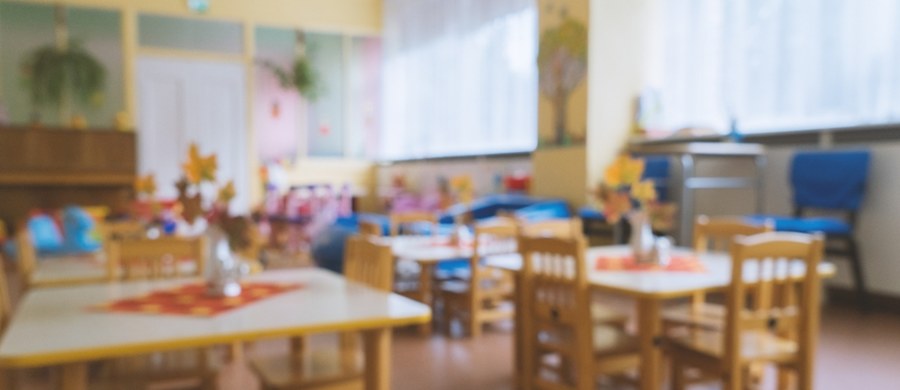​W Elblągu na terenie przedszkola znaleziono niewybuch artyleryjski z czasów II wojny światowej. Dzieci i opiekunowie, w sumie 42 osoby, zostali ewakuowani z zagrożonego terenu.