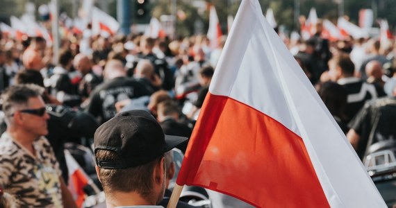 Mural, który powstał z okazji 80. rocznicy wybuchu Powstania Warszawskiego w centrum miasta został zamalowany. "To skandal. Nie mogli poczekać tych kilku dni?" - mówi jeden z mieszkańców Warszawy. Stołeczny ratusz przeprasza. 