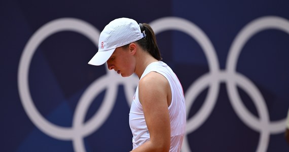 Iga Świątek kończy olimpijskie zmagania starciem o brązowy medal. Szanse na podium mają dziś także nasi reprezentanci w strzelectwie, czy żeglarstwie. Na dobre rozpoczną się zmagania w lekkoatletyce, a z Biało-Czerwonych zaprezentują się m.in. Wojciech Nowicki i Ewa Swoboda.